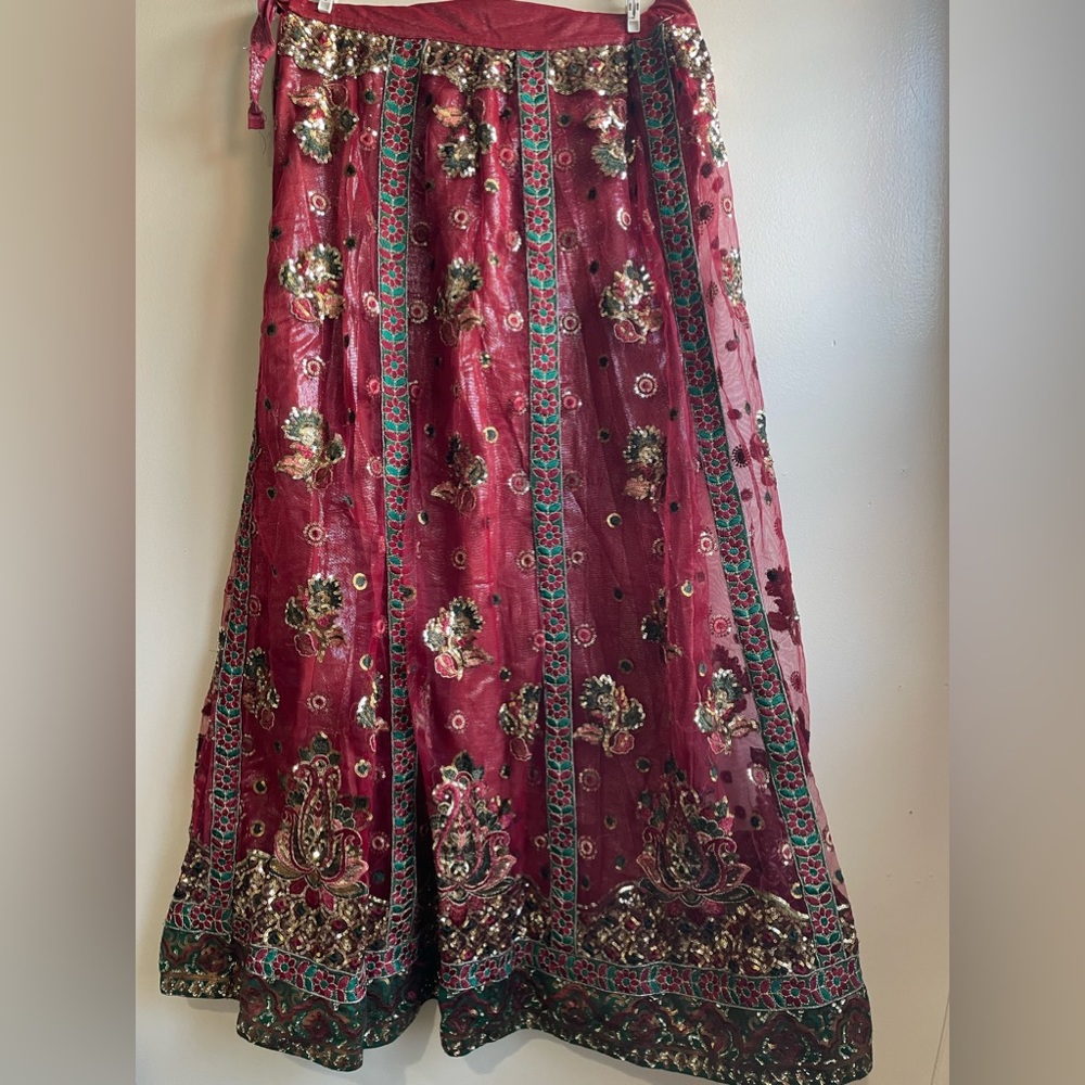 Indian/Bengali Lehenga Choli/Blouse Set View 3